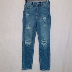 Hollister Vintage Stretch Light Wash Denim Ultra High Rise Distressed Mom Jean